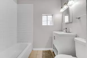 6220 Garfield Ave, Hammond, IN 46324 - Photo 11