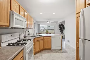 1148 Timberwood Ln, Schererville, IN 46375 - Photo 9