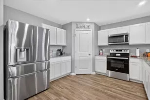 1060 Scipio Dr, La Porte, IN 46350 - Photo 7