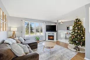 2417 Canterbury Pl, Schererville, IN 46375 - Photo 5