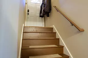 1276 Clifty Falls Ct, Valparaiso, IN 46385 - Photo 3