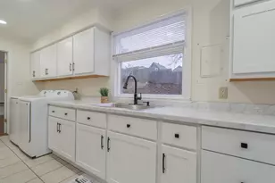 722 Madison St, Michigan City, IN 46360 - Photo 5