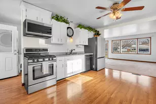 714 Juniper Rd, Valparaiso, IN 46385 - Photo 9