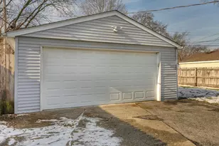 714 Juniper Rd, Valparaiso, IN 46385 - Photo 17