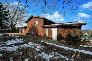 940 Old Beach Rd, Dyer, IN 46311 - Photo 5