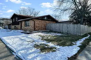 940 Old Beach Rd, Dyer, IN 46311 - Photo 3