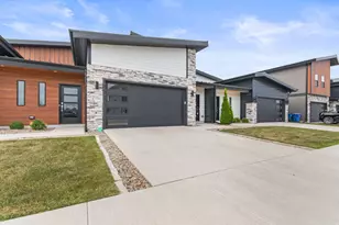 255 Nomo Pl, Crown Point, IN 46307 - Photo 3