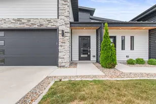 255 Nomo Pl, Crown Point, IN 46307 - Photo 5