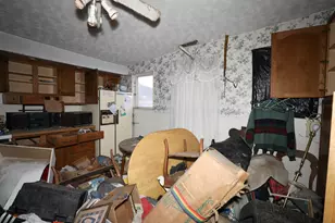 214 S Cory St, Mooreland, IN 47360 - Photo 5