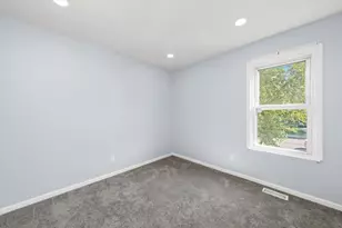 1106 W 61st Ave, Merrillville, IN 46410 - Photo 23