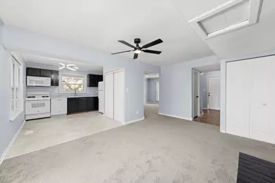 1106 W 61st Avenue, Merrillville, IN 46410 - Photo 5