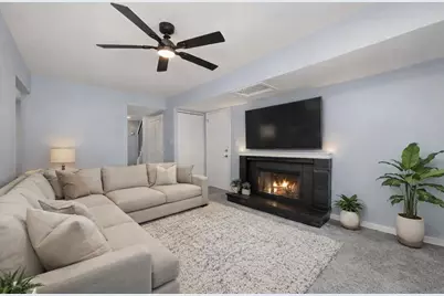 1106 W 61st Avenue, Merrillville, IN 46410 - Photo 7