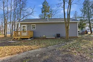 1606 N Longshore Dr, Walkerton, IN 46574 - Photo 19