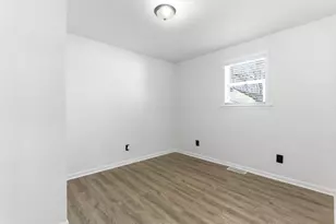 1606 N Longshore Dr, Walkerton, IN 46574 - Photo 11