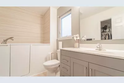 202 Polly Lane, Hobart, IN 46342 - Photo 13