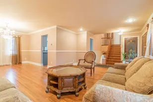 9439 Walnut Dr, Munster, IN 46321 - Photo 5