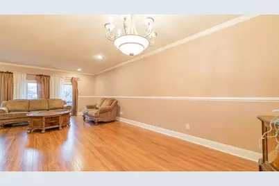 9439 Walnut Drive, Munster, IN 46321 - Photo 7