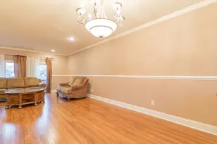 9439 Walnut Dr, Munster, IN 46321 - Photo 7