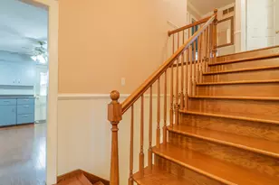 9439 Walnut Dr, Munster, IN 46321 - Photo 3