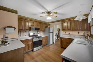 660 N 700 W, Hobart, IN 46342 - Photo 9