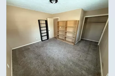 201 N Illinois Street, South Bend, IN 46619 - Photo 9