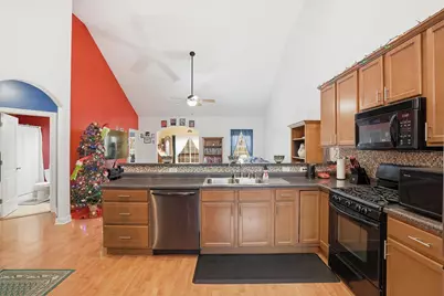 1573 E 56th Place, Hobart, IN 46342 - Photo 7