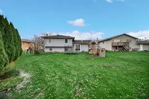 4038 Kingsway Dr, Crown Point, IN 46307 - Photo 17