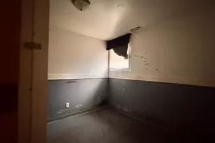 2752 Elkhart St, Lake Station, IN 46405 - Photo 13