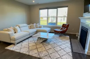 2901 Hillard St, Valparaiso, IN 46383 - Photo 7