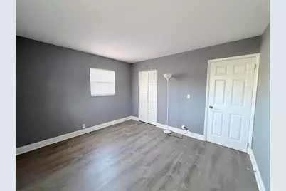 3921 Eastmont Drive, South Bend, IN 46628 - Photo 9