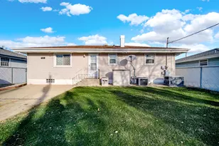 3508 81st St, Highland, IN 46322 - Photo 23