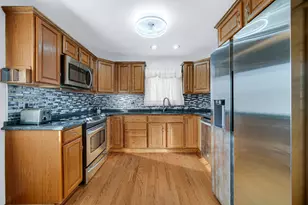 3508 81st St, Highland, IN 46322 - Photo 9