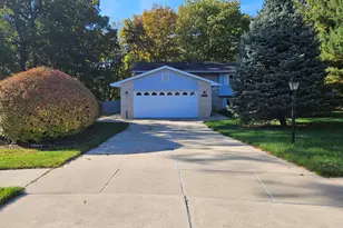 487 Timber Lake Dr, Lowell, IN 46356 - Photo 1