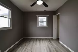 237 S Kaley St, South Bend, IN 46619 - Photo 21