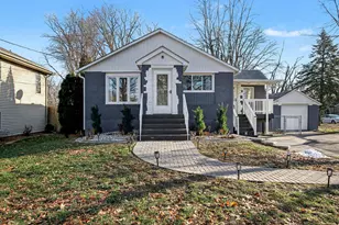 9747 Erie St, Highland, IN 46322 - Photo 3