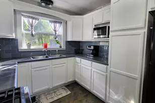 509 Magnolia St, North Judson, IN 46366 - Photo 7