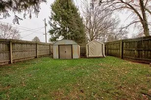 1342-1344 Kingsporte Ln, La Porte, IN 46350 - Photo 17