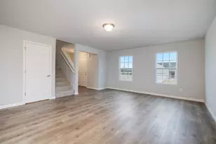 129 Bellflower Dr, Michigan City, IN 46360 - Photo 3