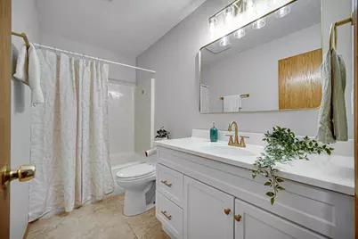 1409 Independence Drive, Hobart, IN 46342 - Photo 11