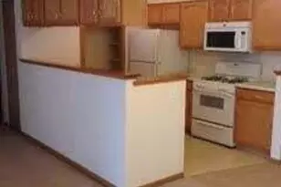 2009 W 75th Pl W, Merrillville, IN 46410 - Photo 5