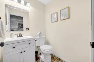 347 Fox Trail Ct, Hobart, IN 46342 - Photo 7