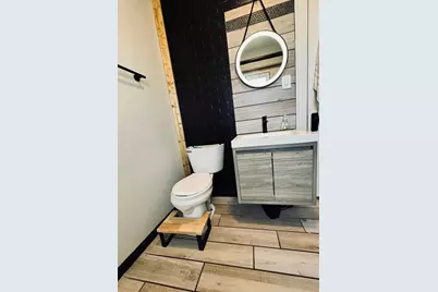 1208 W 148th Street, East Chicago, IN 46312 - Photo 5