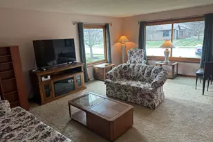 163 Regency Pkwy, La Porte, IN 46350 - Photo 3