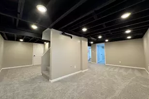 656 N Montgomery St, Gary, IN 46403 - Photo 21