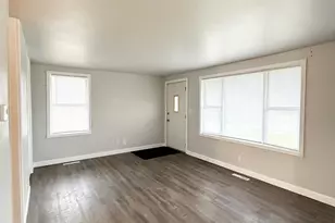 123 Parkview Ave, La Porte, IN 46350 - Photo 9