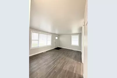 123 Parkview Avenue, La Porte, IN 46350 - Photo 3