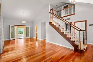 10752 Dogleg Dr, Demotte, IN 46310 - Photo 7