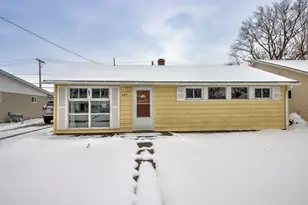 624 W Front St, New Carlisle, IN 46552 - Photo 1