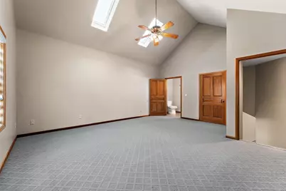 552 Fleetwood Drive N, Valparaiso, IN 46385 - Photo 31