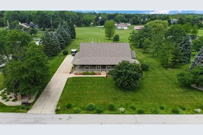 552 Fleetwood Drive N, Valparaiso, IN 46385 - Photo 7